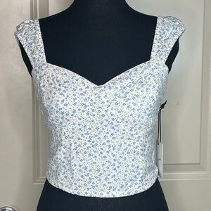 White Sleeveless Crop Tank Top with Sweetheart Neckline
